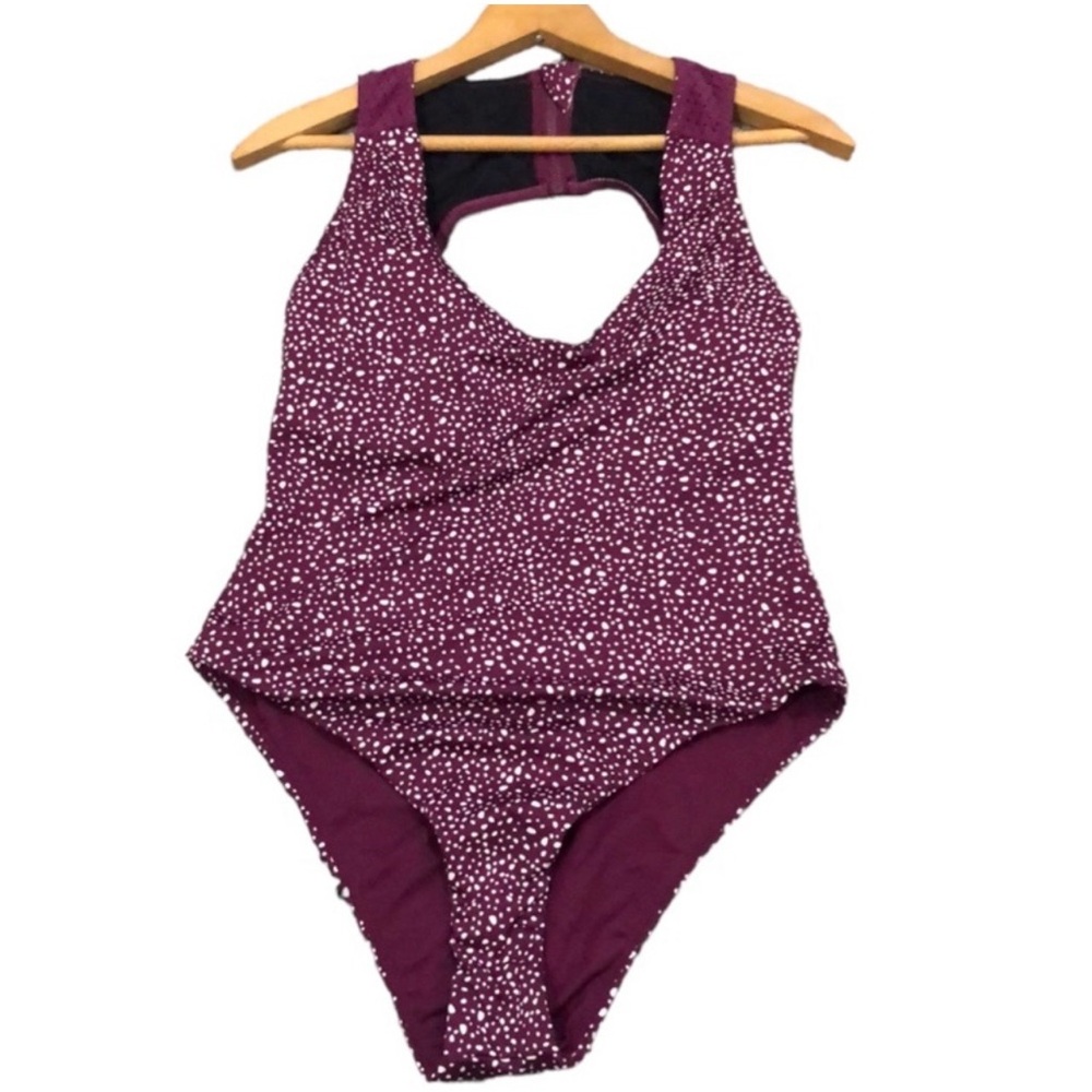 NIKE | Water Dots Open Back One- Piece Swimsuit